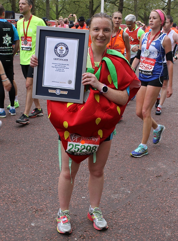 Elizabeth-King---Fastest-Marathon-Dressed-As-A-Strawberry-3_tcm25-377643